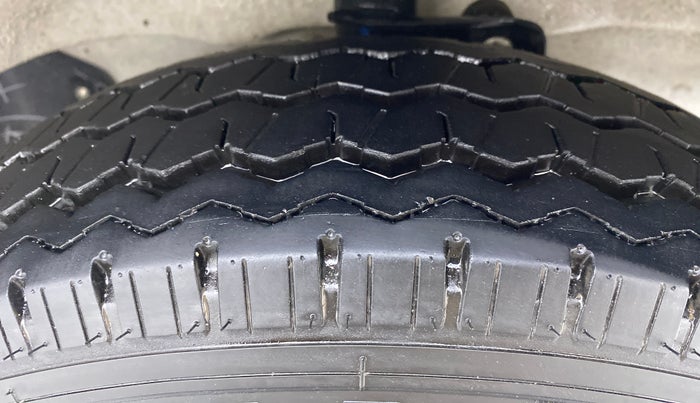 2021 Maruti Eeco 5 STR WITH AC PLUSHTR, Petrol, Manual, 3,889 km, Right Front Tyre Tread