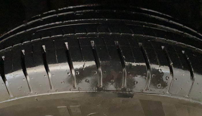 2022 Tata PUNCH PURE MT, Petrol, Manual, 8,811 km, Right Front Tyre Tread
