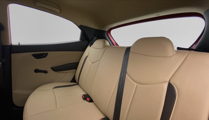 2017 Hyundai Eon MAGNA PLUS, Petrol, Manual, 1,140 km, Right Side Door Cabin View