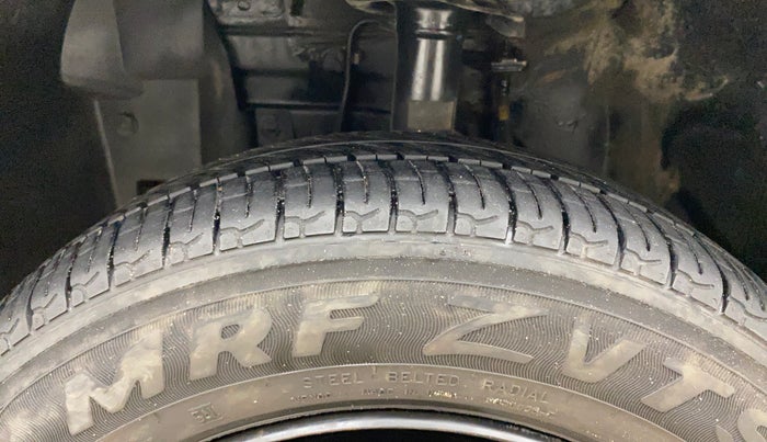 2016 Datsun Go Plus T, Petrol, Manual, 51,215 km, Left Front Tyre Tread