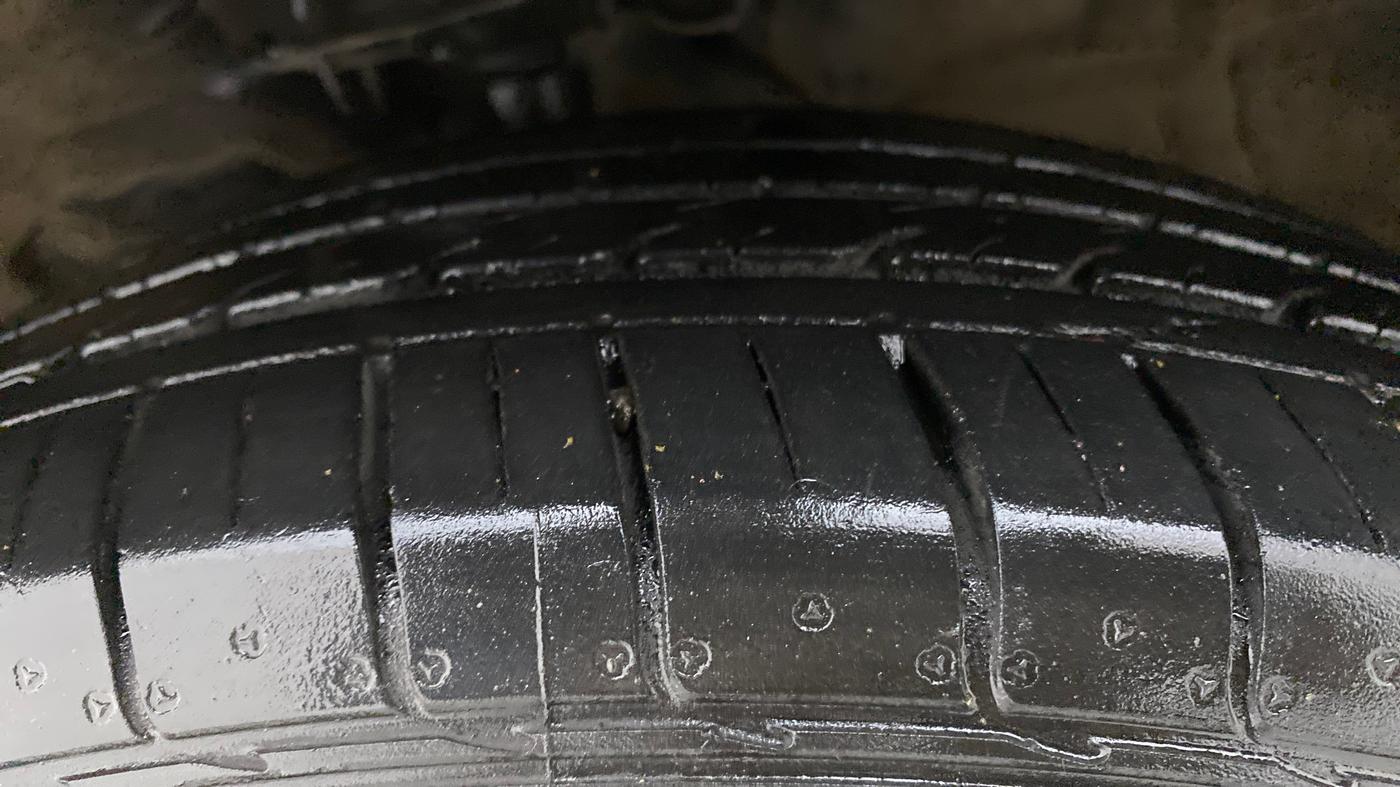 2020 KIA SELTOS GTX + AT PETROL, Petrol, Automatic, 15,021 km, Left Front Tyre Tread