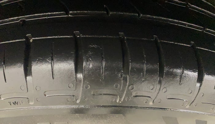 2022 Hyundai GRAND I10 NIOS SPORTZ 1.2 KAPPA VTVT, Petrol, Manual, 39,614 km, Right Rear Tyre Tread