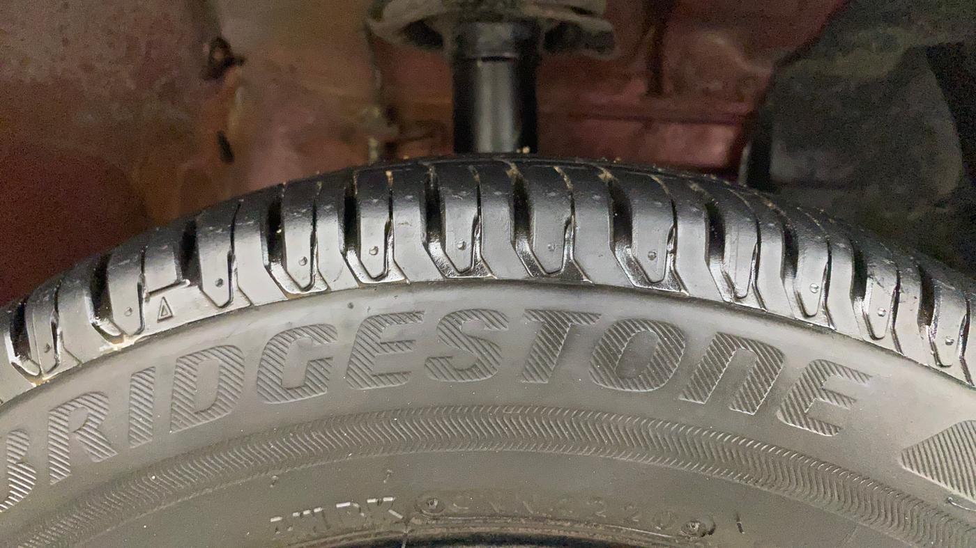 2014 Datsun Go T, Petrol, Manual, 25,363 km, Right Front Tyre Tread