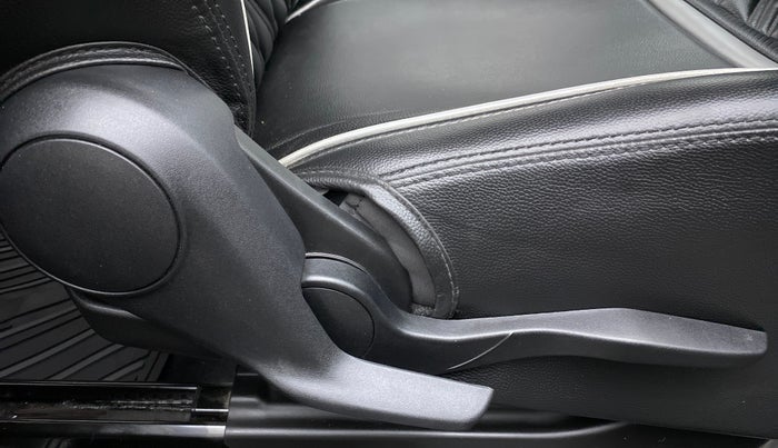 2020 Maruti Swift VXI D, Petrol, Manual, 11,554 km, Driver Side Adjustment Panel