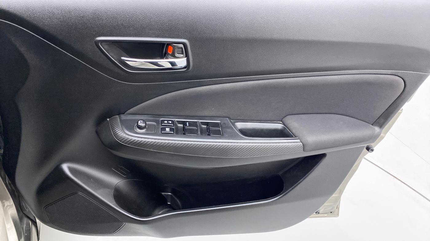 2020 Maruti Swift VXI D, Petrol, Manual, 11,554 km, Driver Side Door Panels Control