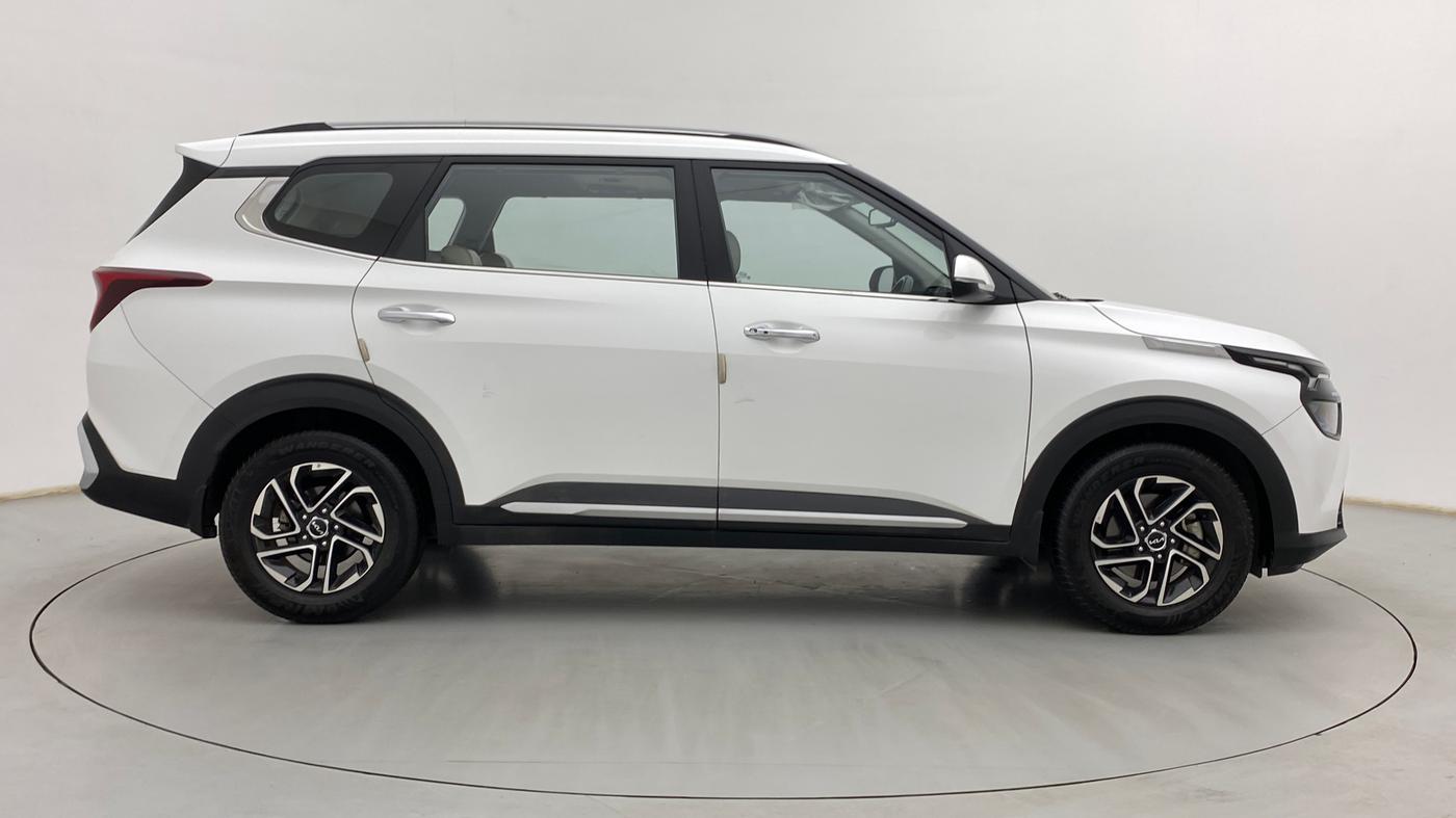 2022 KIA CARENS LUXURY PLUS 1.5 DIESEL 6 STR, Diesel, Manual, 25,987 km, Right Side View