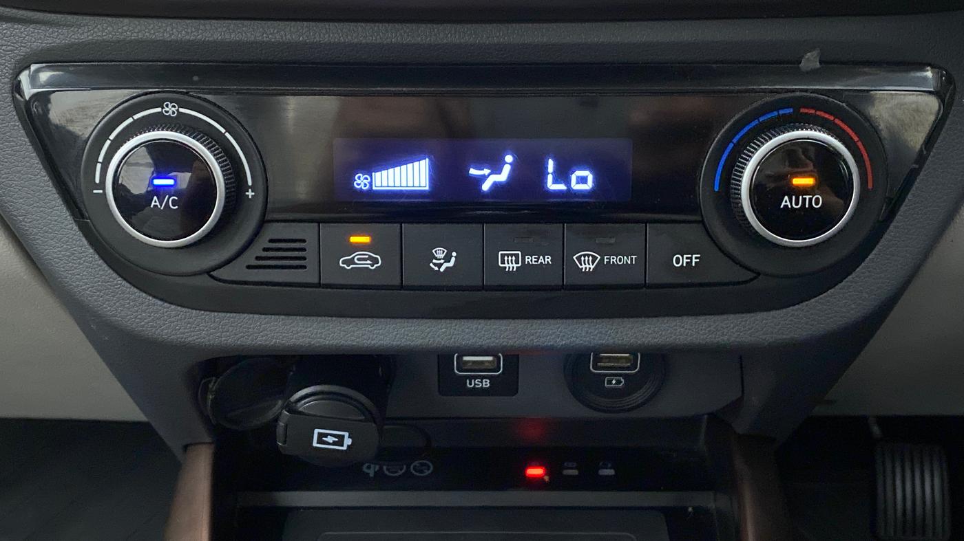 2021 Hyundai AURA SX 1.2 (O), Petrol, Manual, 7,356 km, Automatic Climate Control