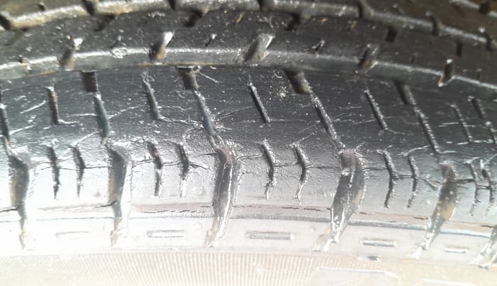 2014 Maruti Alto K10 VXI, Petrol, Manual, 32,107 km, Right Front Tyre Tread