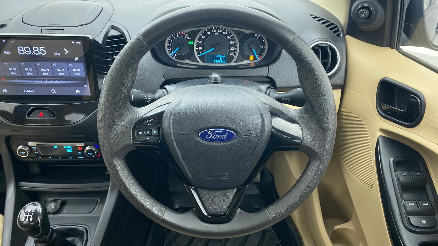 2017 Ford Figo Aspire 1.2 TITANIUM PETROL, Petrol, Manual, 33,359 km, Steering Wheel Close-up