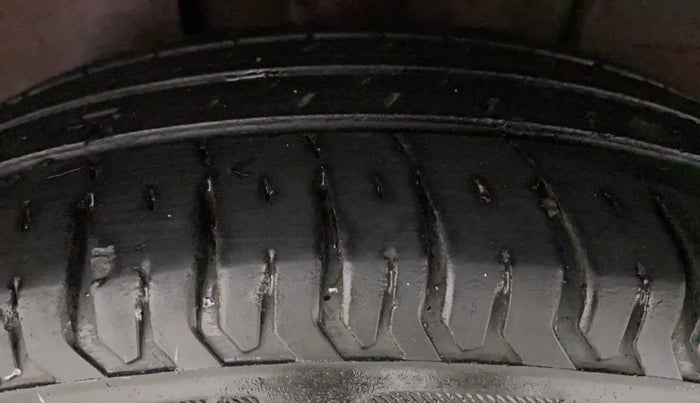 2021 Tata ALTROZ XE 1.2, Petrol, Manual, 42,443 km, Right Rear Tyre Tread