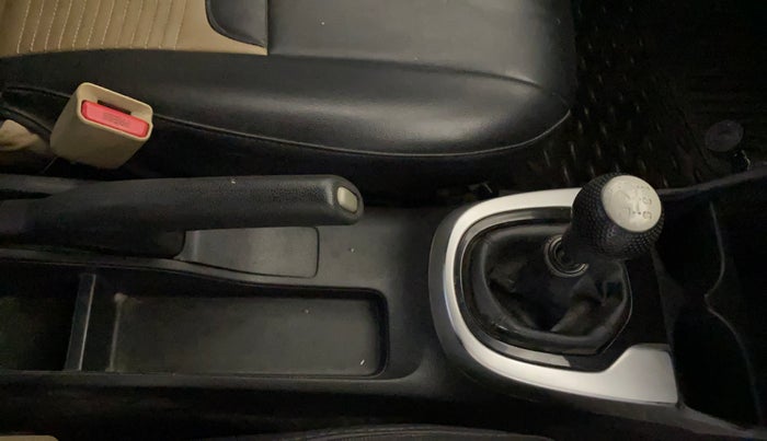 2016 Honda Jazz 1.2L I-VTEC SV, Petrol, Manual, 62,206 km, Gear Lever