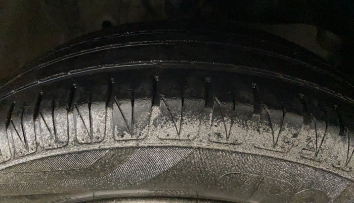 2016 Honda Jazz 1.2L I-VTEC SV, Petrol, Manual, 62,206 km, Right Front Tyre Tread