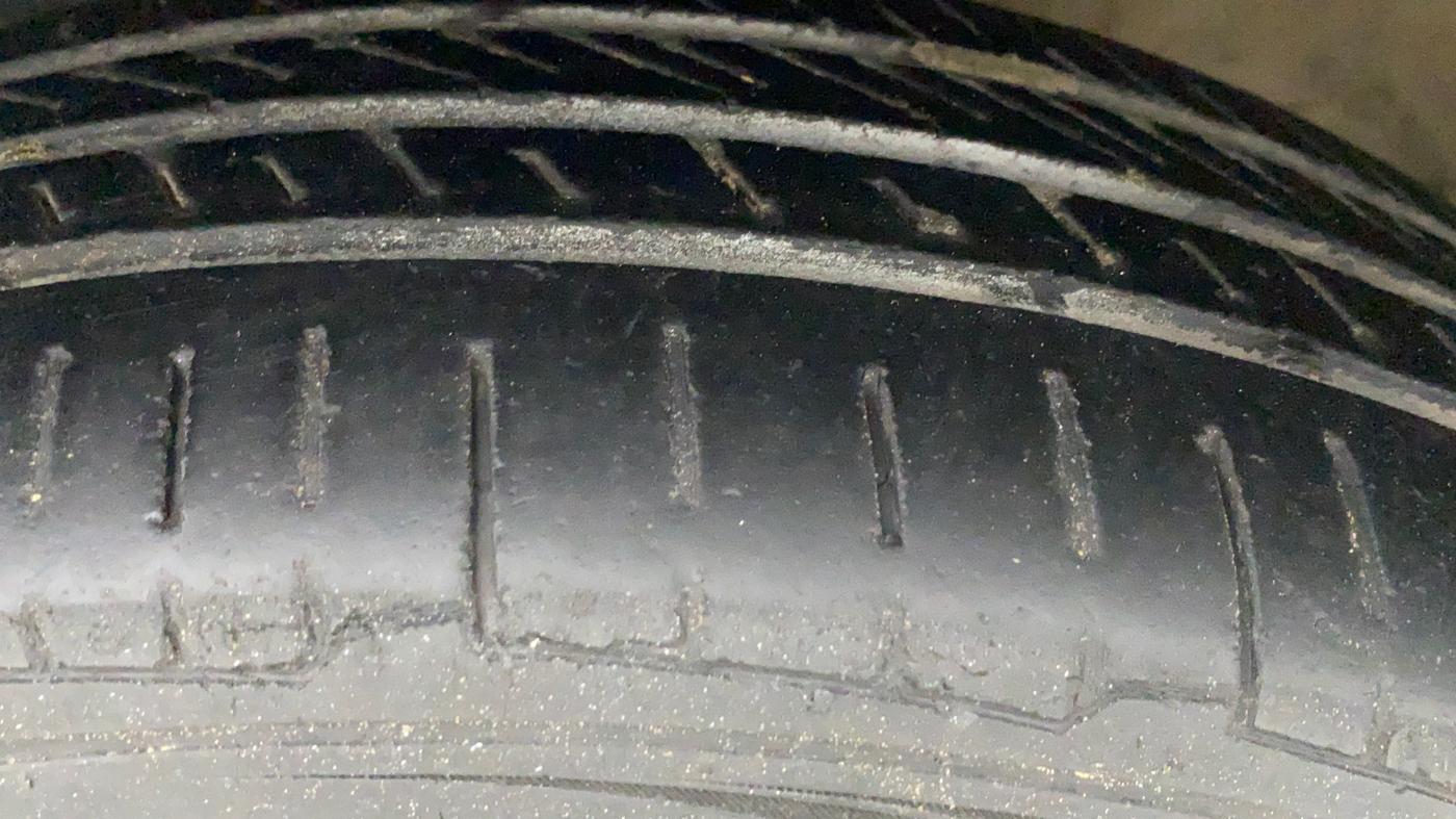 2012 Maruti Wagon R 1.0 VXI, Petrol, Manual, 50,802 km, Left Rear Tyre Tread