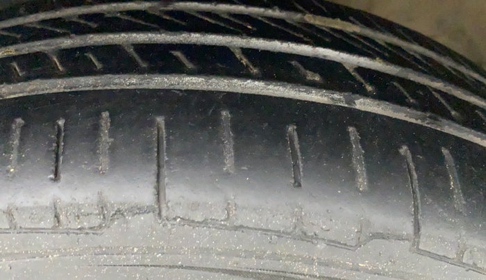 2012 Maruti Wagon R 1.0 VXI, Petrol, Manual, 50,802 km, Left Rear Tyre Tread