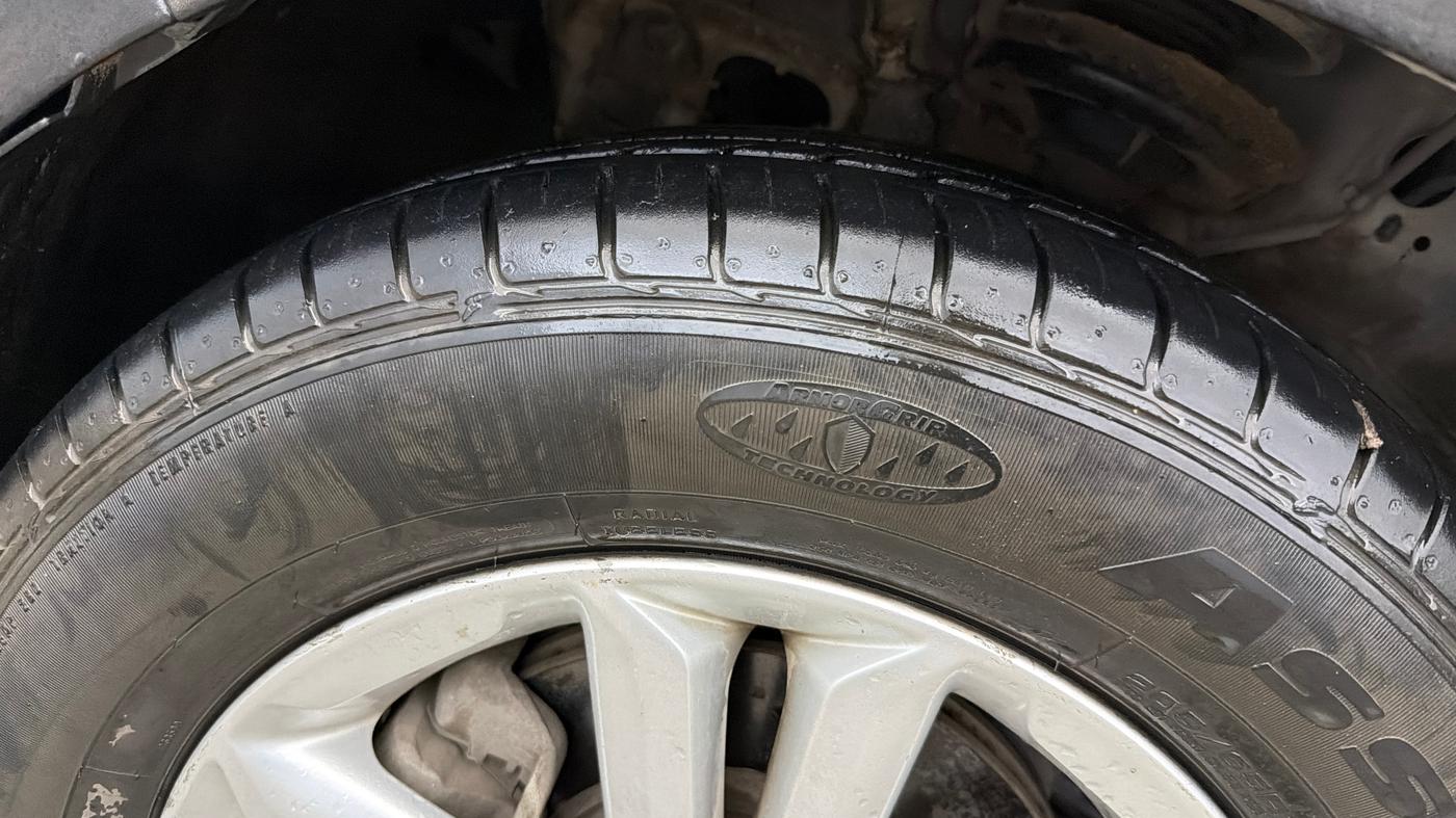 2016 Hyundai Creta SX PLUS 1.6 PETROL, Petrol, Manual, 62,579 km, Left Front Tyre Tread