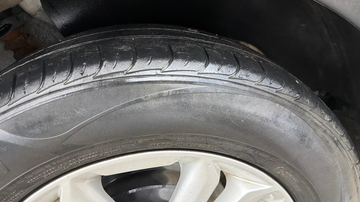2016 Hyundai Creta SX PLUS 1.6 PETROL, Petrol, Manual, 62,579 km, Right Rear Tyre Tread