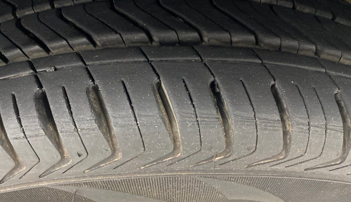 2018 Maruti Celerio ZXI AMT (O), Petrol, Automatic, 72,778 km, Right Front Tyre Tread