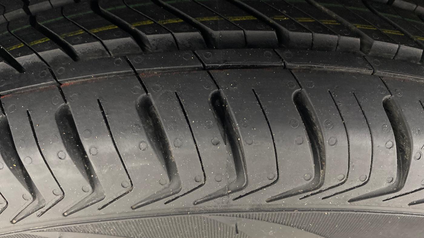 2018 Maruti Celerio ZXI AMT (O), Petrol, Automatic, 72,747 km, Left Front Tyre Tread