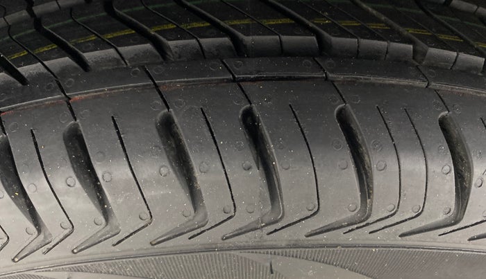 2018 Maruti Celerio ZXI AMT (O), Petrol, Automatic, 72,778 km, Left Front Tyre Tread