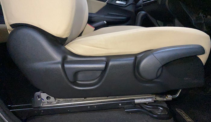 2020 Honda Jazz 1.2L I-VTEC ZX CVT, Petrol, Automatic, 23,637 km, Driver Side Adjustment Panel