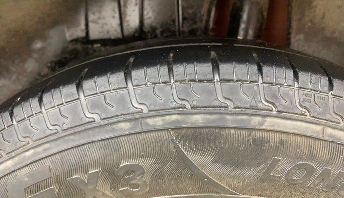 2018 Maruti Dzire VXI AMT, Petrol, Automatic, 97,595 km, Left Rear Tyre Tread