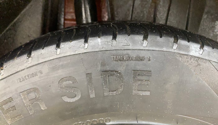 2018 Maruti Dzire VXI AMT, Petrol, Automatic, 97,595 km, Right Rear Tyre Tread