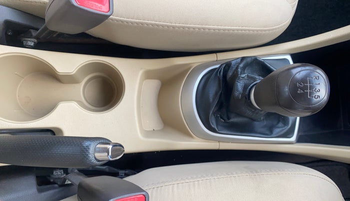 2012 Hyundai Verna FLUIDIC 1.6 VTVT EX, Petrol, Manual, 37,666 km, Gear Lever