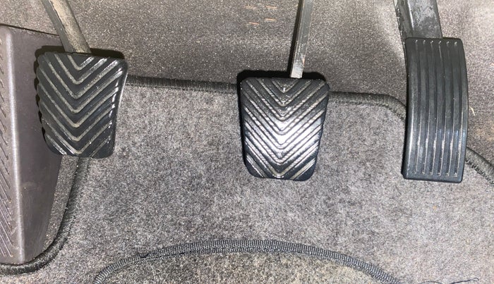 2012 Hyundai Verna FLUIDIC 1.6 VTVT EX, Petrol, Manual, 37,666 km, Pedals