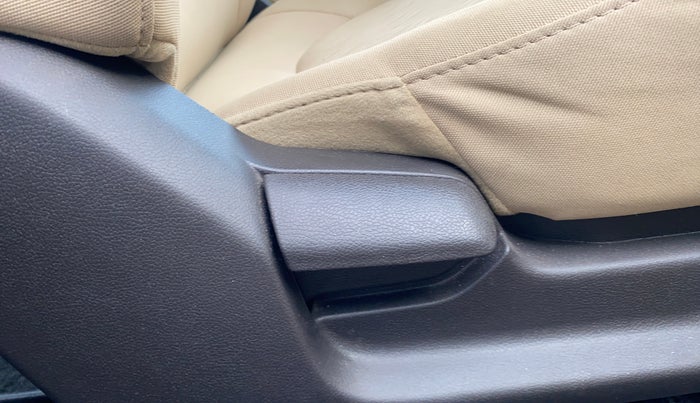 2012 Hyundai Verna FLUIDIC 1.6 VTVT EX, Petrol, Manual, 37,666 km, Driver Side Adjustment Panel