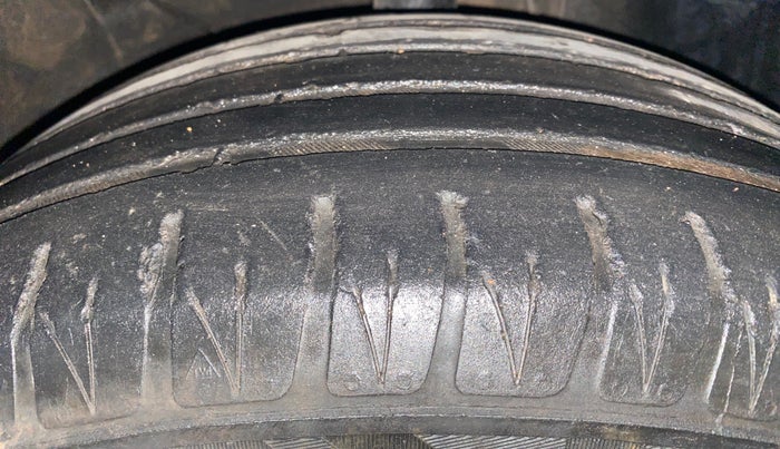 2020 KIA SONET HTX 1.0 IMT, Petrol, Manual, 47,182 km, Right Front Tyre Tread