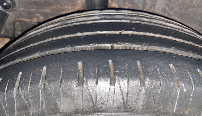 2020 KIA SONET HTX 1.0 IMT, Petrol, Manual, 47,182 km, Right Rear Tyre Tread