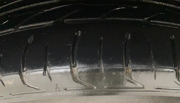 2016 Hyundai Creta SX 1.6 DIESEL, Diesel, Manual, 86,049 km, Left Front Tyre Tread