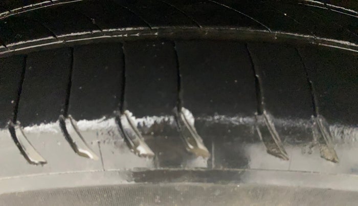 2016 Hyundai Creta SX 1.6 DIESEL, Diesel, Manual, 86,049 km, Right Front Tyre Tread