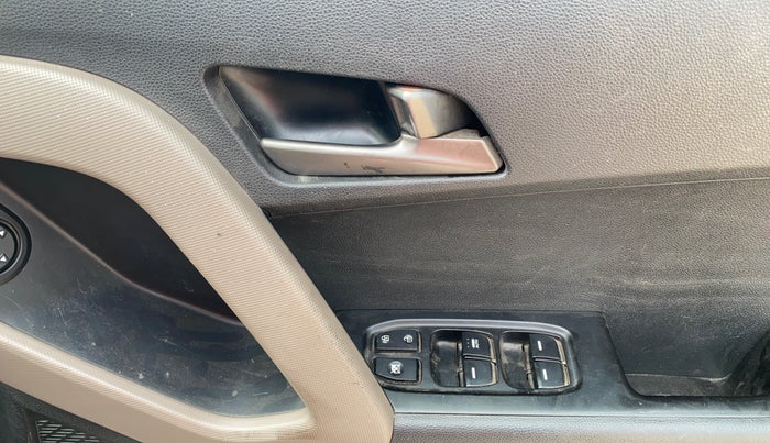 2016 Hyundai Creta SX 1.6 DIESEL, Diesel, Manual, 86,049 km, Driver Side Door Panels Control