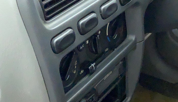 2011 Maruti Alto K10 LXI, Petrol, Manual, 47,287 km, AC Unit - Directional switch has minor damage