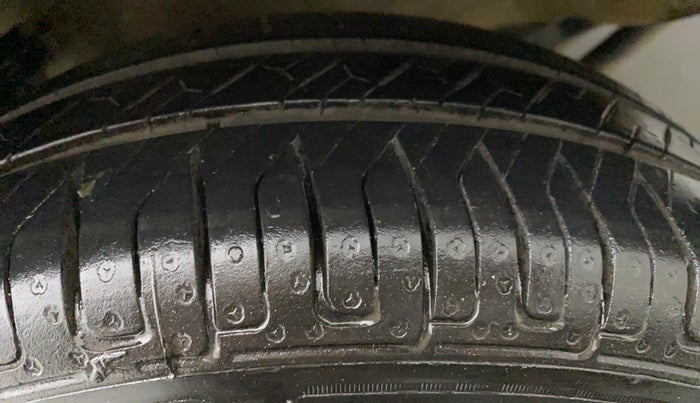 2011 Maruti Alto K10 LXI, Petrol, Manual, 47,287 km, Left Rear Tyre Tread