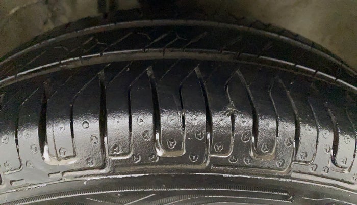2011 Maruti Alto K10 LXI, Petrol, Manual, 47,287 km, Right Front Tyre Tread