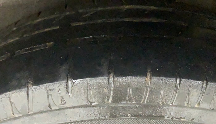 2015 Maruti Celerio VXI, Petrol, Manual, 80,029 km, Left Rear Tyre Tread