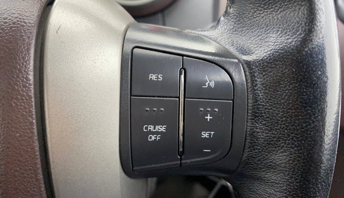 2013 Mahindra XUV500 W8, Diesel, Manual, 82,502 km, Adaptive Cruise Control