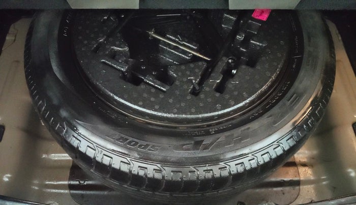 2017 Hyundai Creta SX PLUS 1.6 PETROL, Petrol, Manual, 41,671 km, Spare Tyre