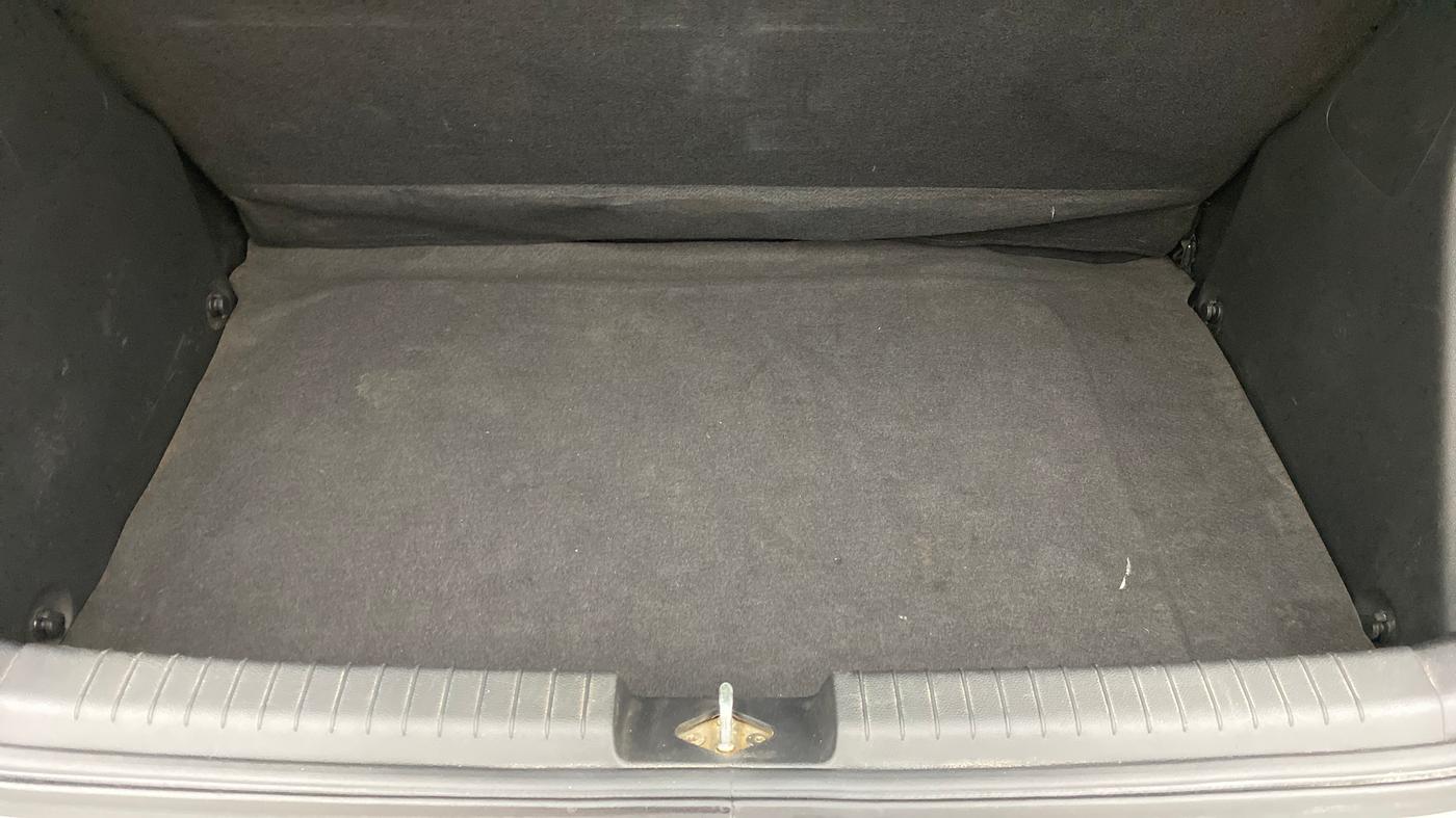 2016 Hyundai Elite i20 SPORTZ 1.2, Petrol, Manual, 21,398 km, Boot Inside