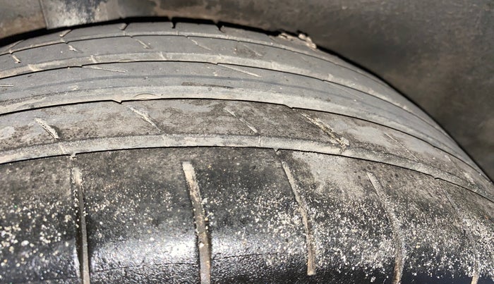 2013 Honda City 1.5L I-VTEC V MT, Petrol, Manual, 74,721 km, Right Rear Tyre Tread