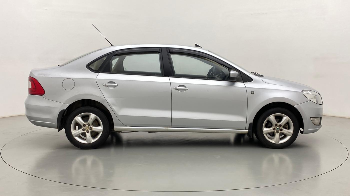 2012 Skoda Rapid ELEGANCE 1.6 TDI MT, Diesel, Manual, 81,566 km, Right Side View