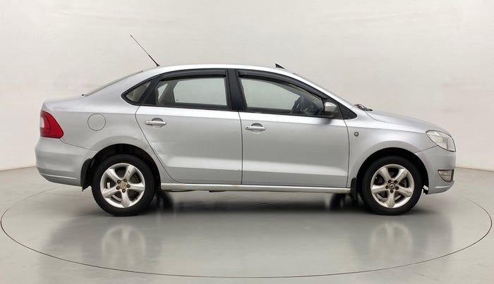 2012 Skoda Rapid ELEGANCE 1.6 TDI MT, Diesel, Manual, 81,566 km, Right Side View