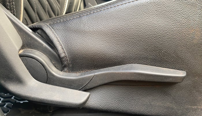 2023 Maruti Swift VXI, Petrol, Manual, 48,468 km, Driver Side Adjustment Panel