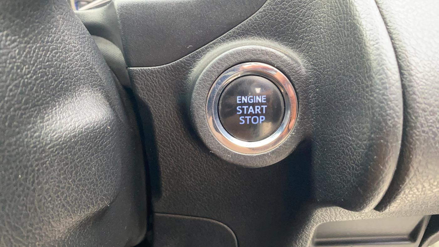 2022 Toyota Innova Crysta 2.7 ZX AT 7 STR, Petrol, Automatic, 35,119 km, Keyless Start/ Stop Button