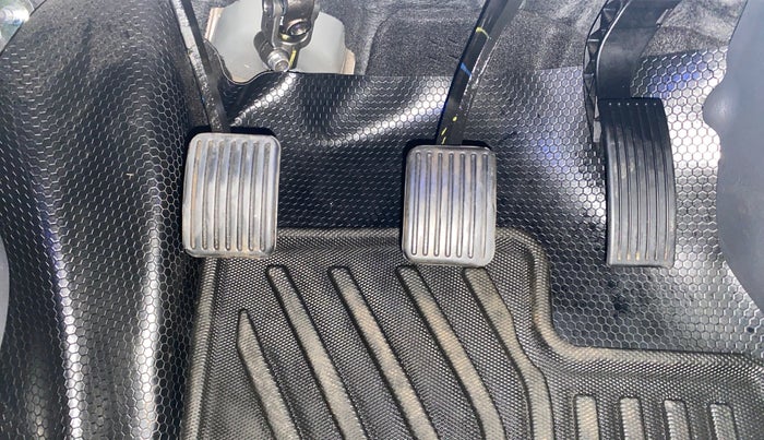 2024 Hyundai GRAND I10 NIOS ERA 1.2 KAPPA VTVT, Petrol, Manual, 4,869 km, Pedals