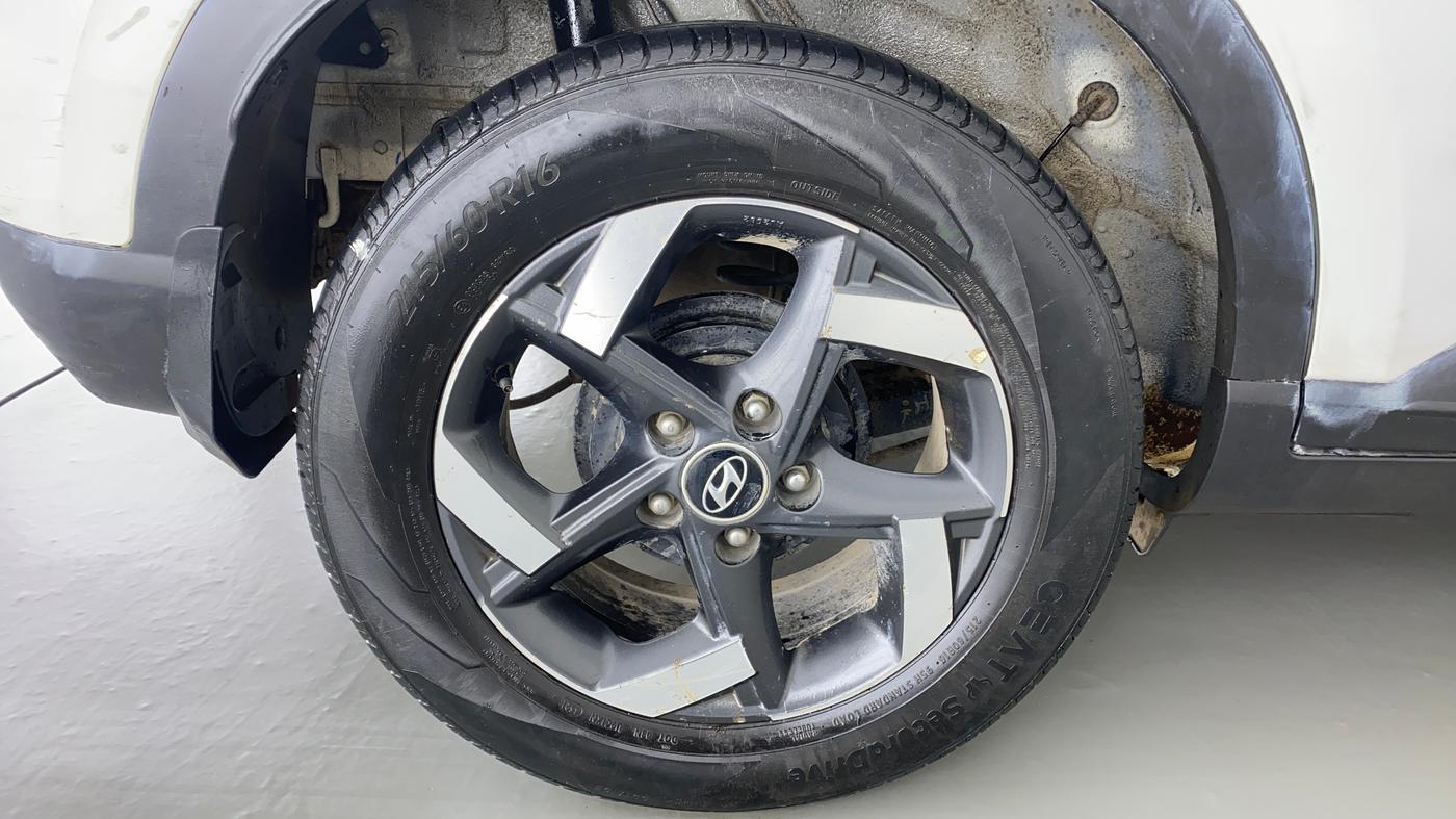 2019 Hyundai VENUE 1.4 CRDI MT SX, Diesel, Manual, 88,515 km, Right Rear Wheel