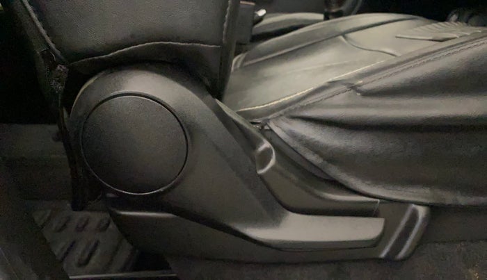 2022 Maruti Celerio VXI, Petrol, Manual, 34,727 km, Driver Side Adjustment Panel