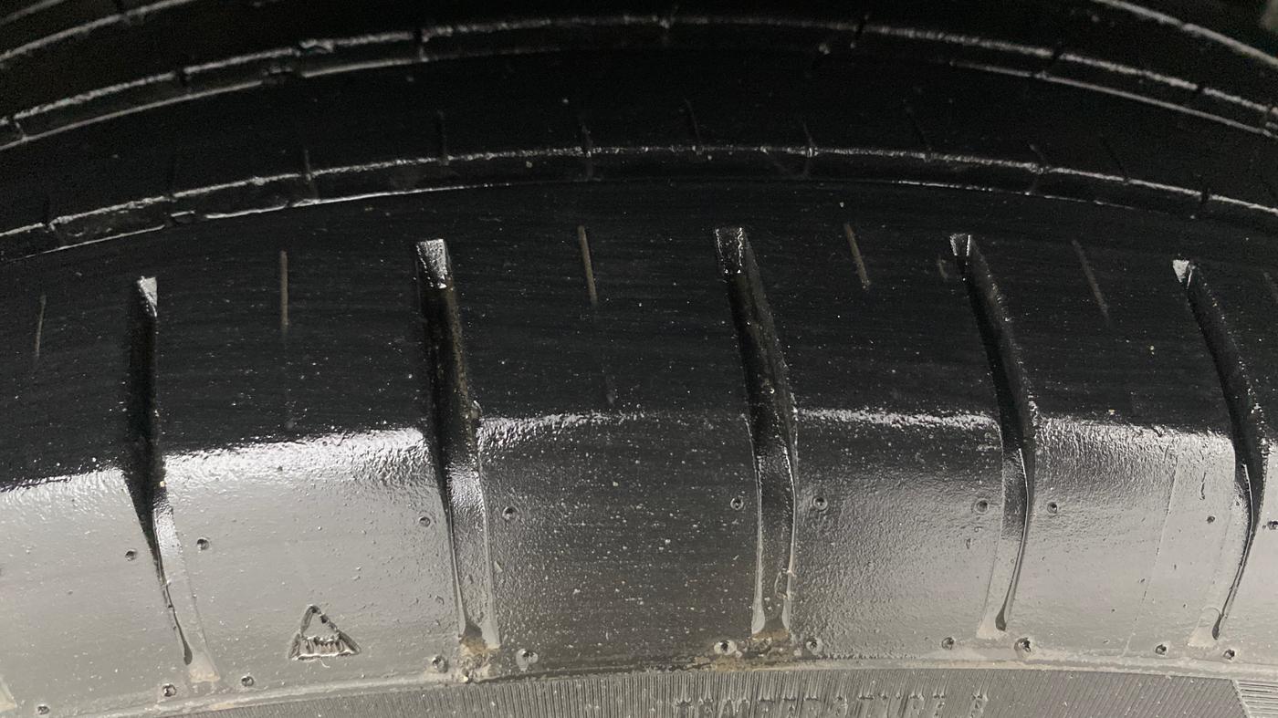 2022 Maruti Dzire ZXI Plus AMT, Petrol, Automatic, 36,333 km, Left Rear Tyre Tread